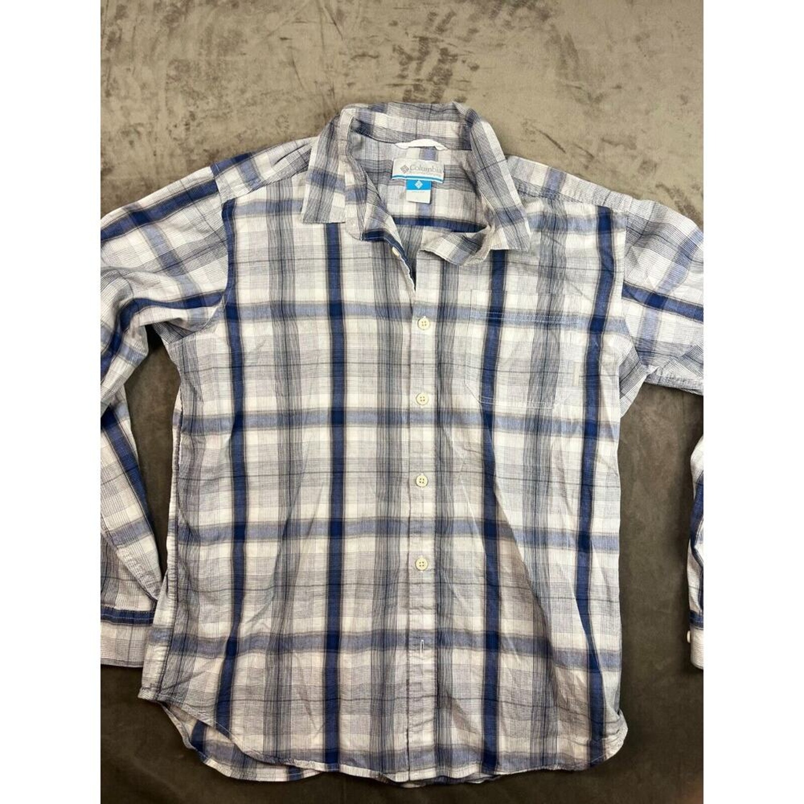 Columbia Mens Sports Shirt Blue Plaid Size L Large Short Sleeve Collared